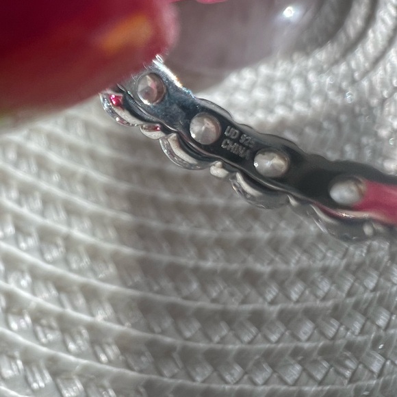 New Gorgeous Designer UD .925 Infinity Silver Ring with Clear CZ Stones - Picture 6 of 6